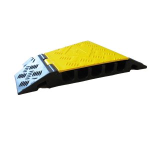 5 Channel Cable Ramp Corner 22.5° Left (Rubber)